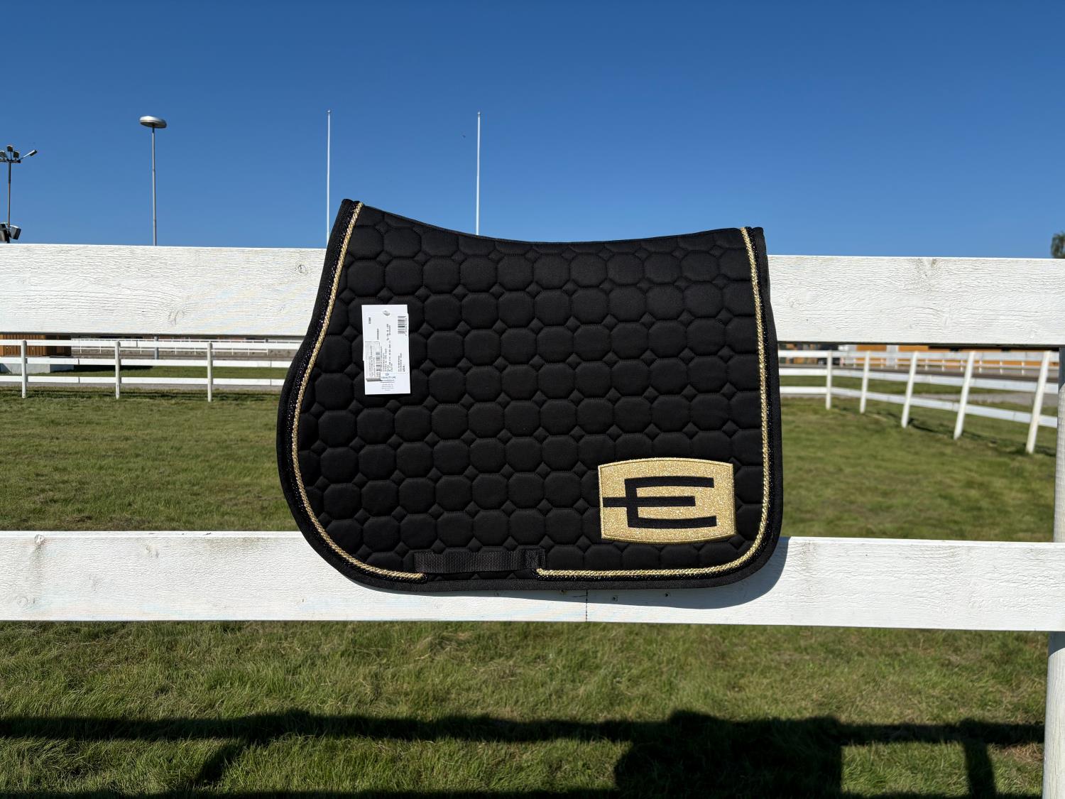 By Equality Line E-logo Sjabrakk gl.gold-black P112+P58