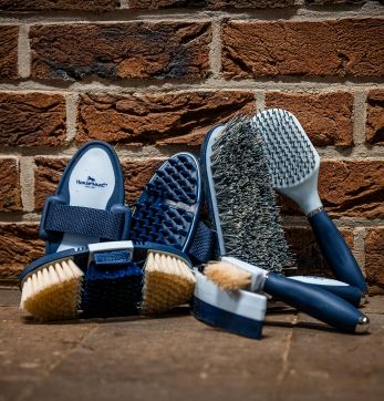 Horseware Newmarket Grooming Brush Set